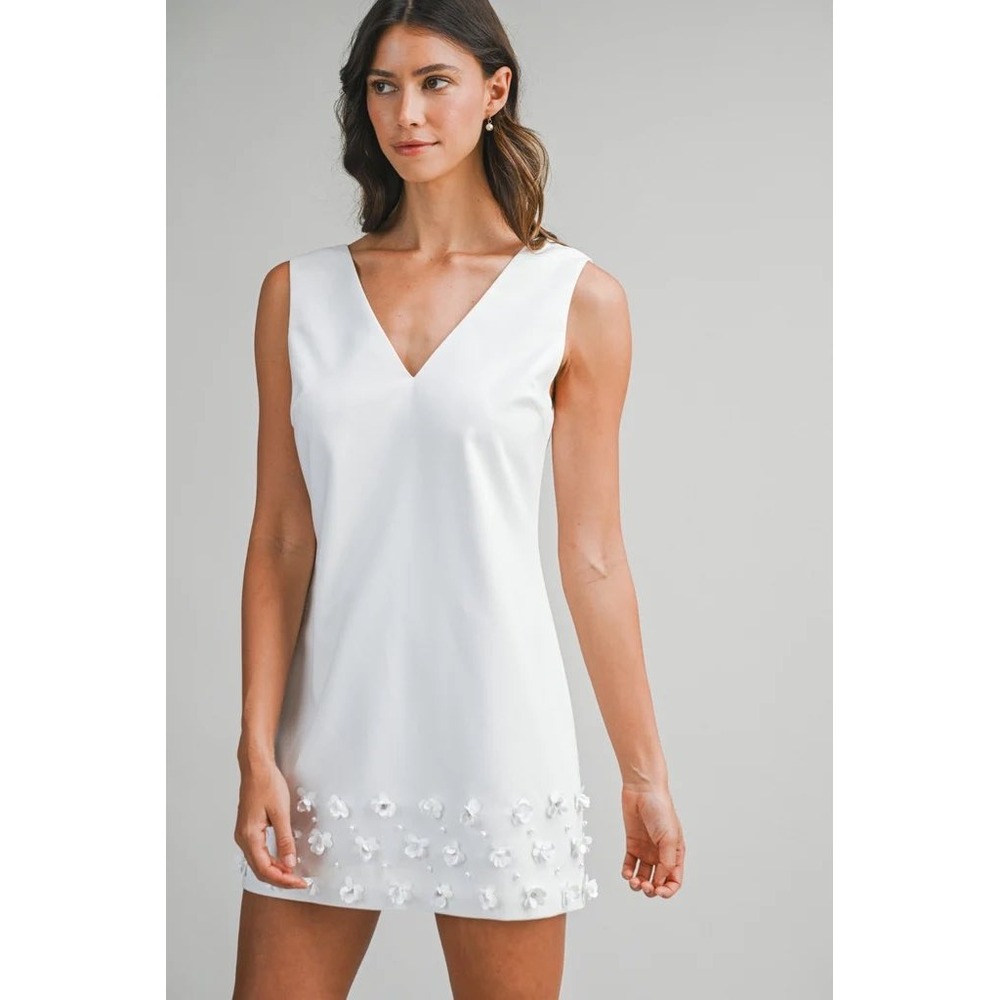 Mable White V-Neck Mini Dress 3D Floral Applique Pearl Detail Size S New